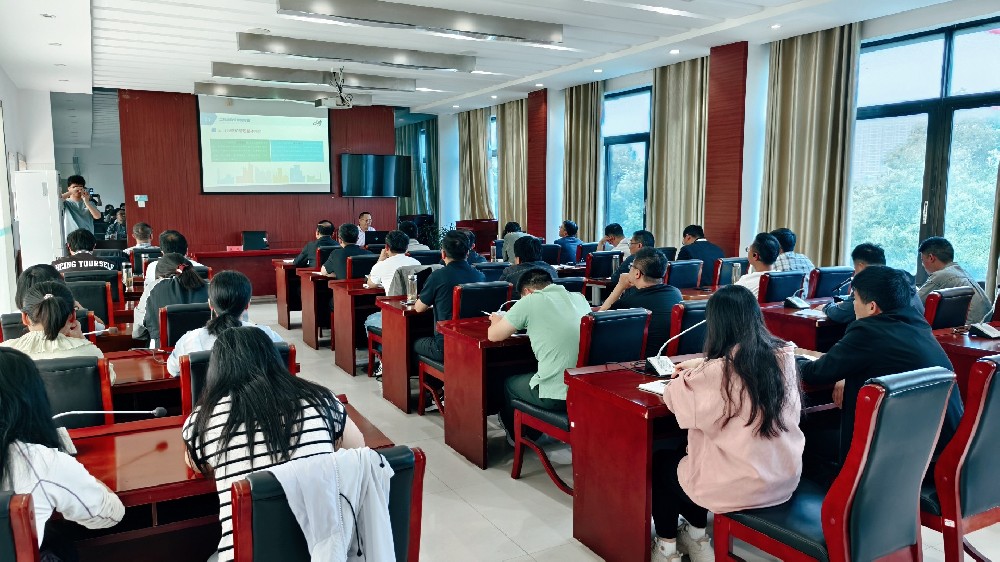 专业赋能，聚力提升｜机构赋能院吴小兴院长受邀为安庆市重点工程建设处专题授课